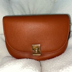 Brown & gold crossbody purse!